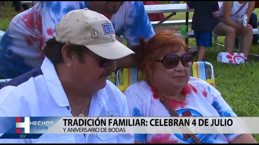 Tradición familiar: Celebran 4 de Julio y aniversario de bodas