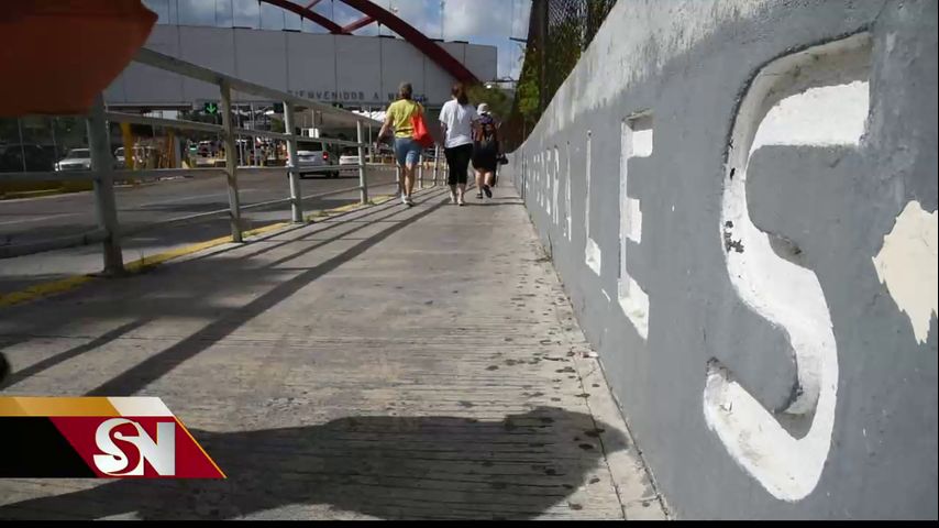 Mexicanos esperan en Matamoros en búsqueda de asilo