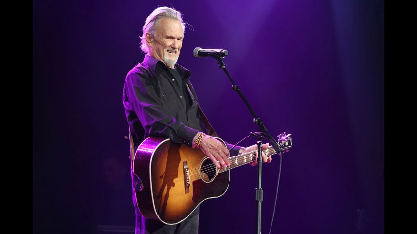 Barbra Streisand, Dolly Parton, Martin Scorsese and more stars pay tribute to Kris Kristofferson