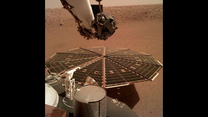New NASA lander captures 1st sounds of Martian wind