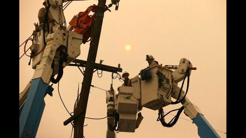 California approves wide power outages to prevent wildfires