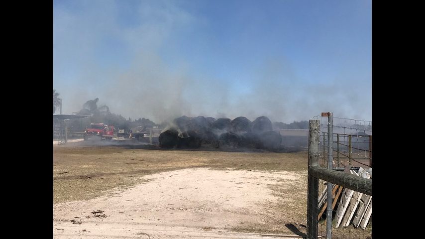 Fire crews contain grass fire in Donna