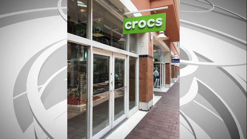 crocs north star mall