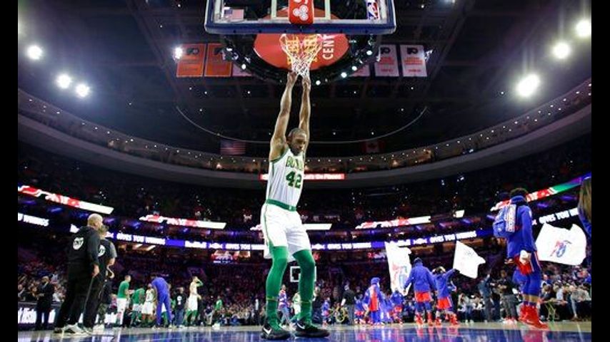 Hayward scores 26, Celtics beat 76ers again 112-109