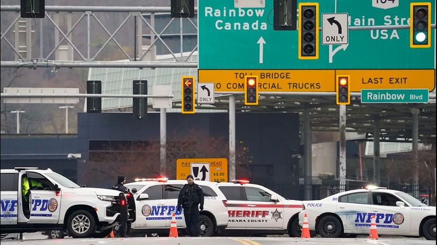 FBI investigating vehicle explosion that killed 2 car occupants at Rainbow Bridge on US-Canadian border