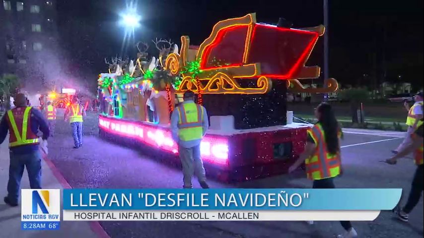 McAllen realiza desfile navideño en un hospital infantil