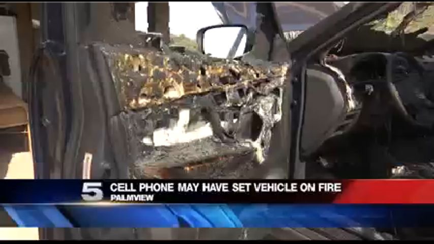 Teléfono Celular Posible Causa en Incendio de Vehículo en Palmview