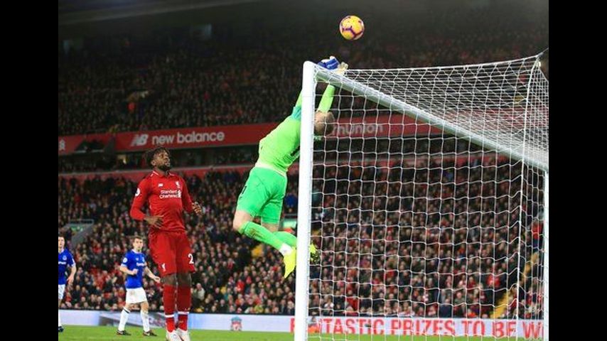 Liverpool, Arsenal, Chelsea win on dramatic derby day in EPL