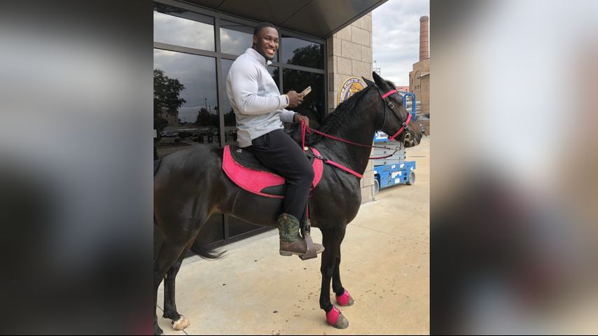 Off the Football Field and into the Riding Ring with Devin White -  Equestrian Living