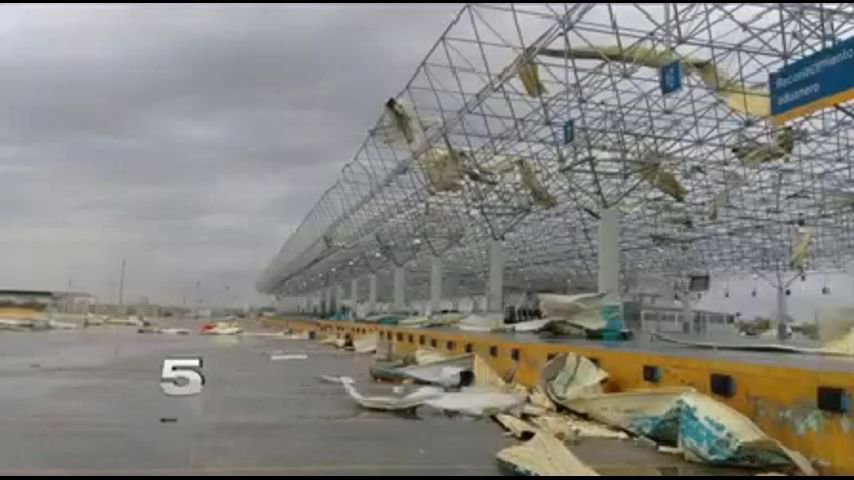 Cierran El Puente De Comercio Mundial Después De Tormenta