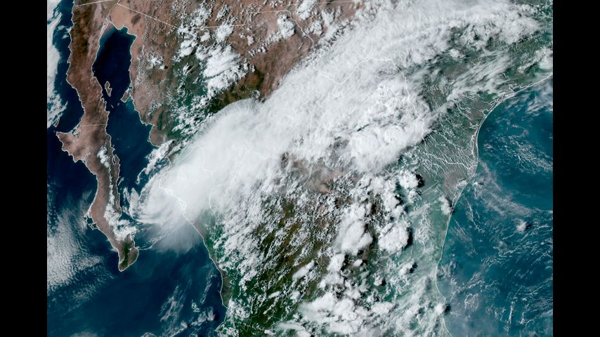 La tormenta tropical Ileana se debilita a depresión sobre el oeste de México