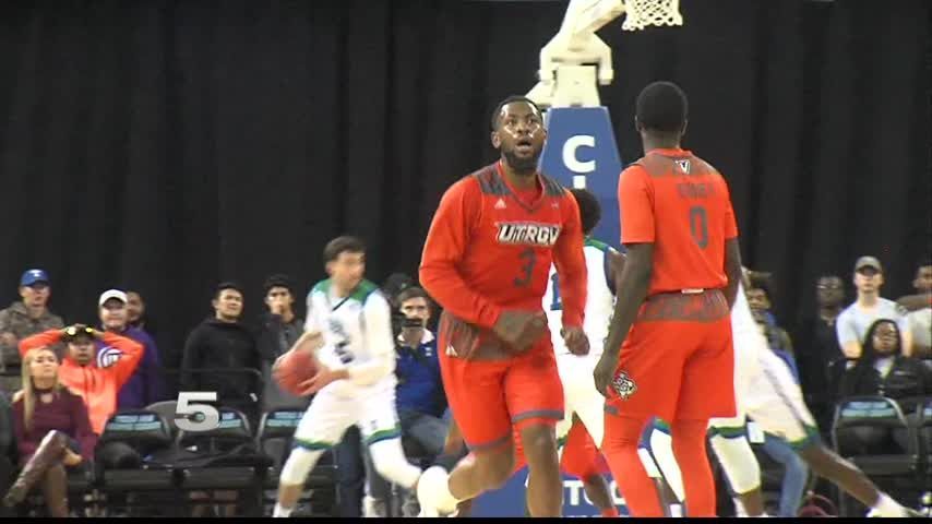 Vaqueros Split with Islanders