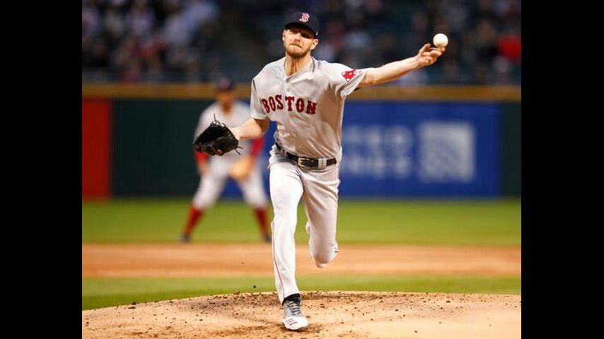 Sale sparkles to earn first win, Red Sox top White Sox 6-1