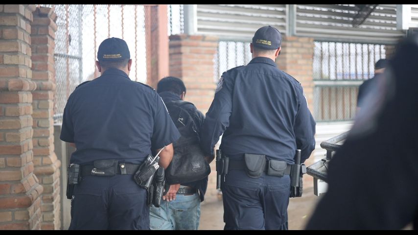 Man wanted for homicide apprehended at Hidalgo International Bridge - Vimarsana News