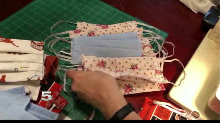 CON MI GENTE: Sewing Warriors make face masks