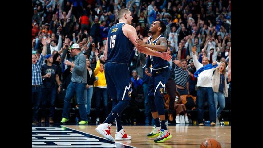 Jokic hits buzzer-beater to lift Nuggets over Mavs 100-99