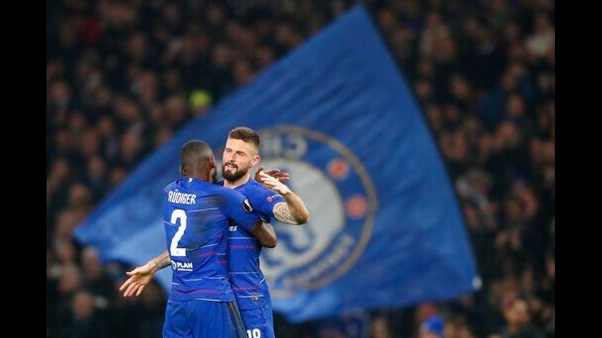 FIFA bans Chelsea from signing players in 2 transfer windows