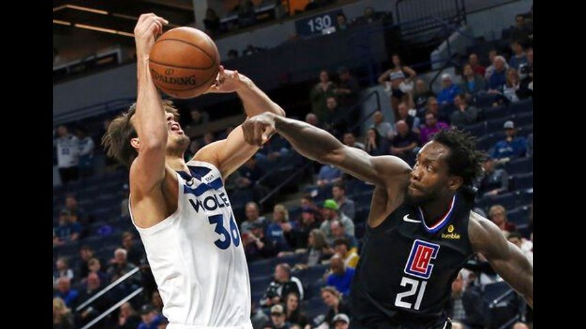 Clippers clinch playoff spot with win over Timberwolves