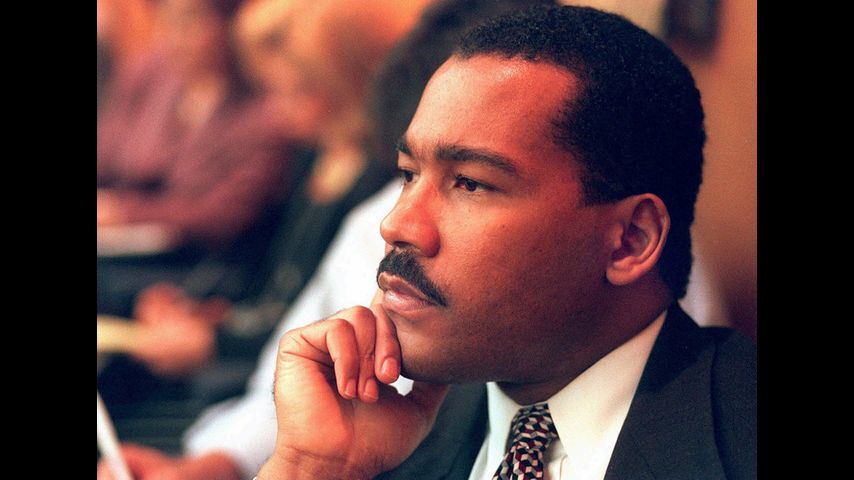 Dexter Scott King, son of the Rev. Martin Luther King Jr., dies of cancer at 62