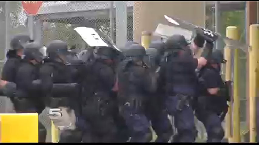 Law Enforcement on Both Sides of Border Training for Possible Caravan's Passage 