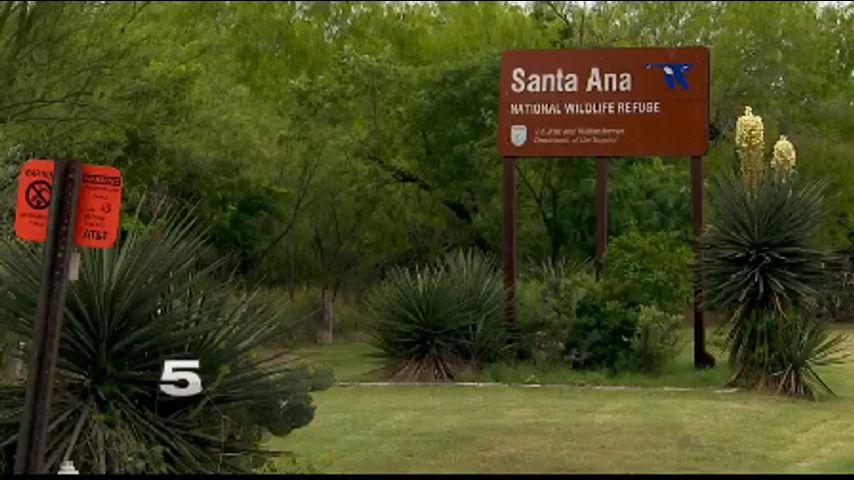 Incendio en Refugio de Vida Silvestre Santa Ana Wildlife Controlado