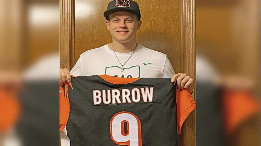 joe burrow in bengals jersey