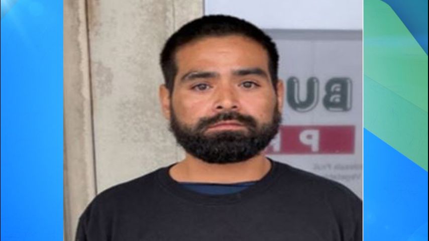 Acusan a conductor de reparto de llevar marihuana al centro de detención juvenil de Edinburg
