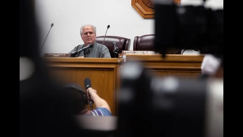 “Nobody’s giving us any answers”: Uvalde families demand details of shooting investigation at City Council meeting