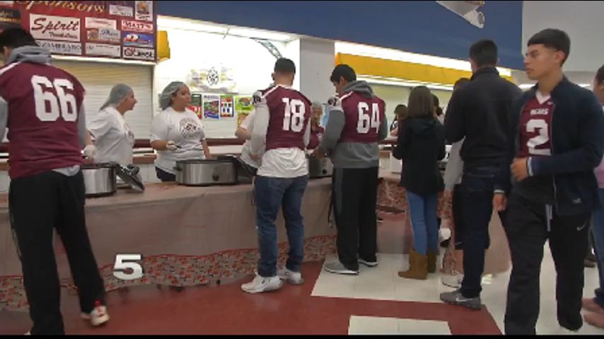 Third-Annual H-E-B Feast of Sharing Honors Veterans and First Responders