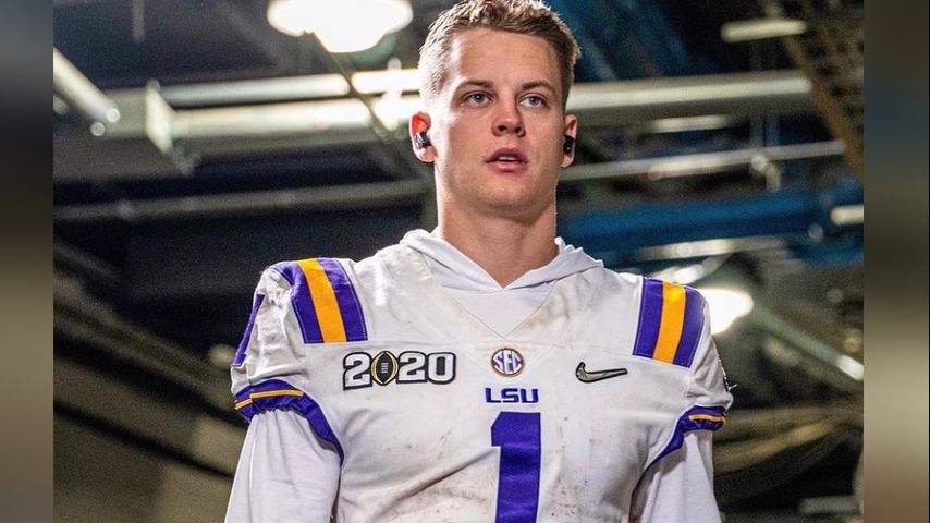 Joe Burrow wears Ja'Marr Chase's LSU championship jersey at Superdome