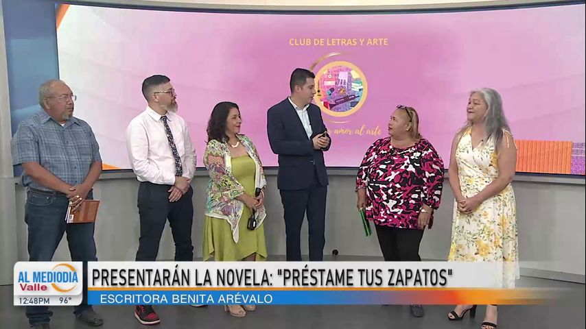 Presentan en la librería pública de Weslaco la novela: 'Préstame Tus Zapatos'