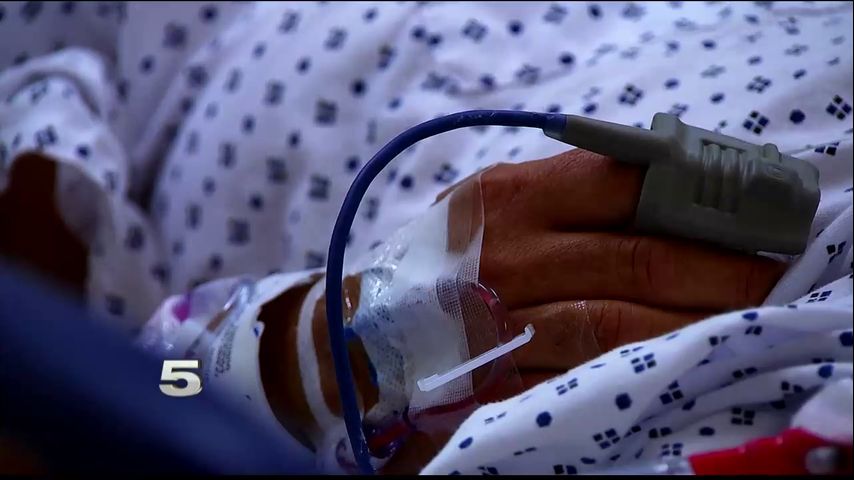 EXCLUSIVE: Inside a Valley hospital's COVID-19 ICU unit