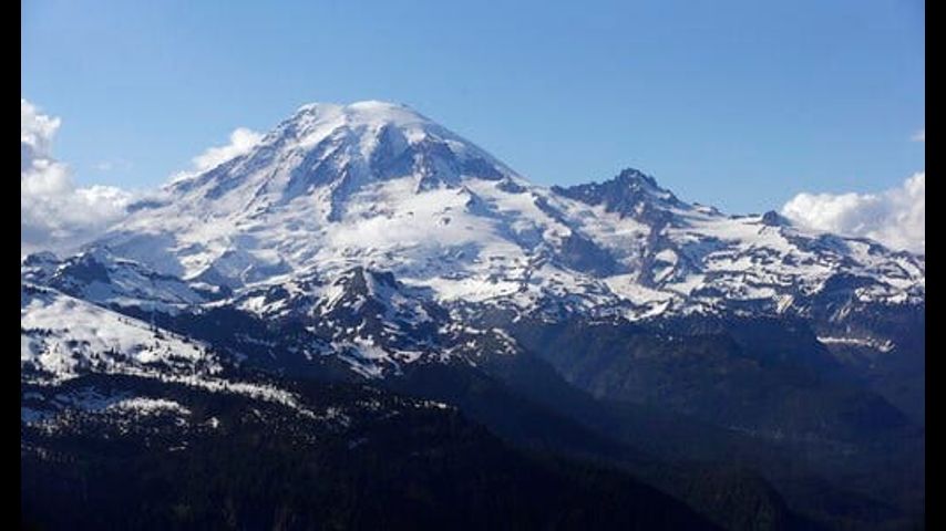 Climbers rescued from Mount Rainier released from hospital