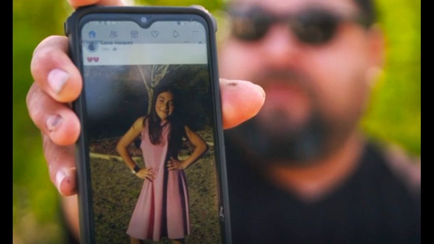 A dad's anguish outside Texas school while shooting unfolded - Vimarsana News