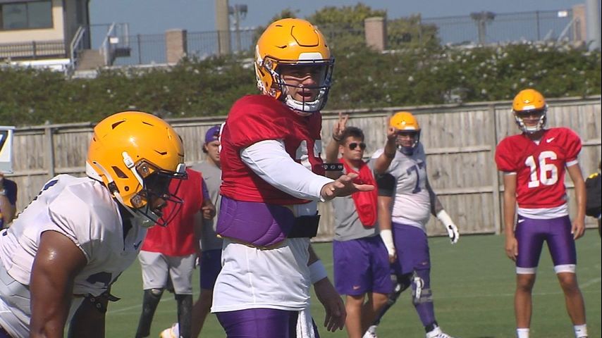 Watch Lsu Qb Garrett Nussmeier Talks To Media About Fall Camp