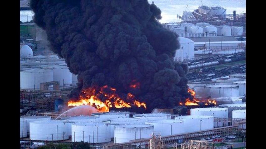 No timetable for end to fire at Texas chemical facility