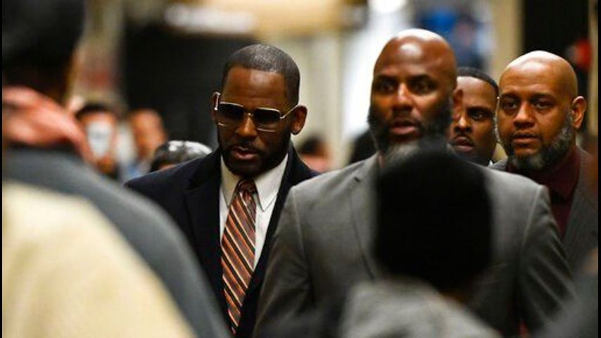 R. Kelly judgment withdrawn after lawyers say he can't read
