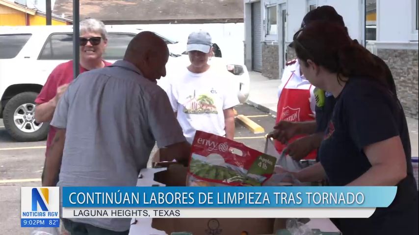 Continúan las labores de limpieza tras el tornado en Laguna Heights