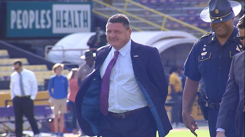 Ed Orgeron and LSU agree to a new six-year, $42-million contract - Los  Angeles Times