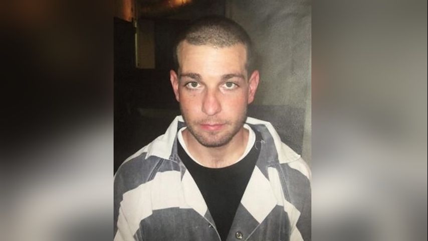 Two deputies fired after inmate escapes jail