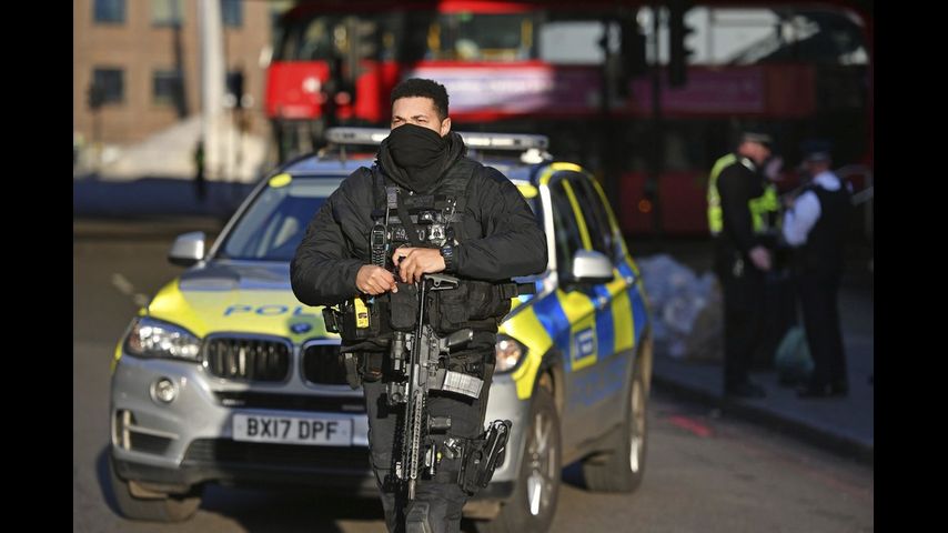 Policía de Londres mata a un hombre tras ataque a puñaladas