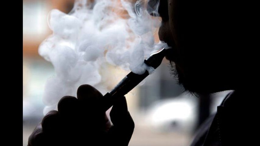 Judge orders FDA to begin regulating e-cigarettes
