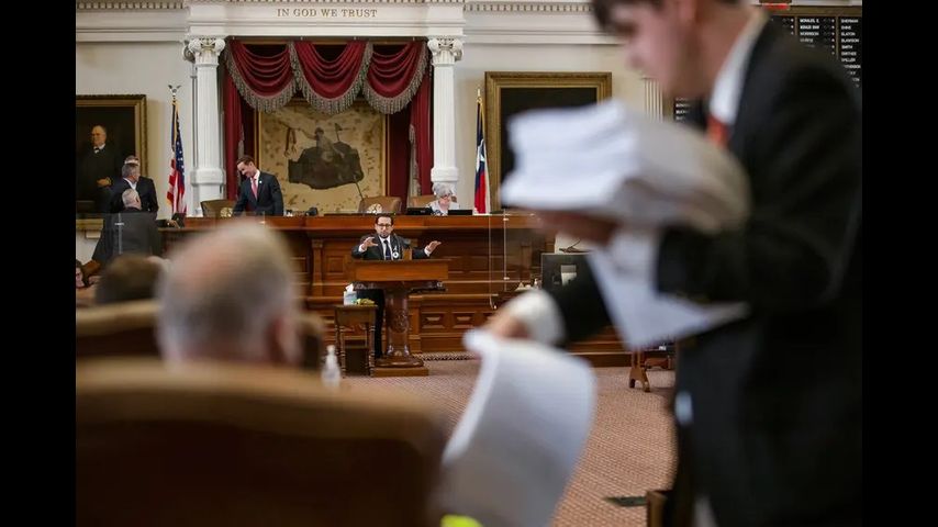 2,100 state workers caught in the crosshairs of Gov. Greg Abbott’s veto of Legislature funding