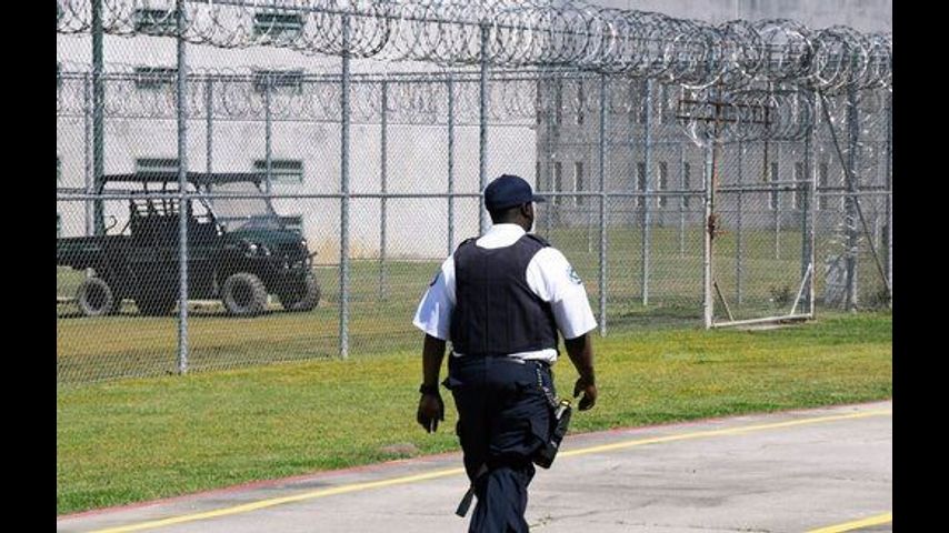 Cellphone jamming tested at South Carolina state prison