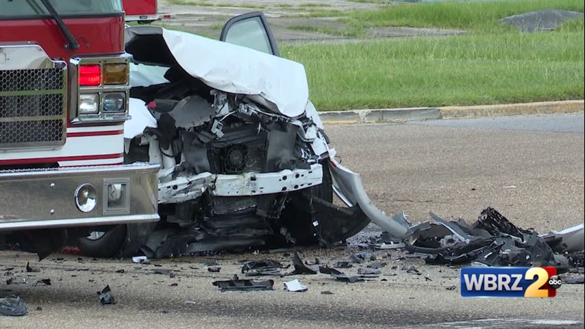 One person taken to hospital after crash involving probation and parole unit - Vimarsana News