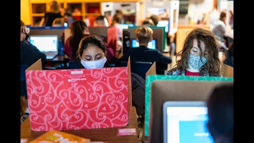 Texas’ ban on mask mandates in public schools back in place after federal appeals court ruling