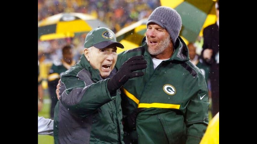 Reaction to the death of Hall of Fame quarterback Bart Starr