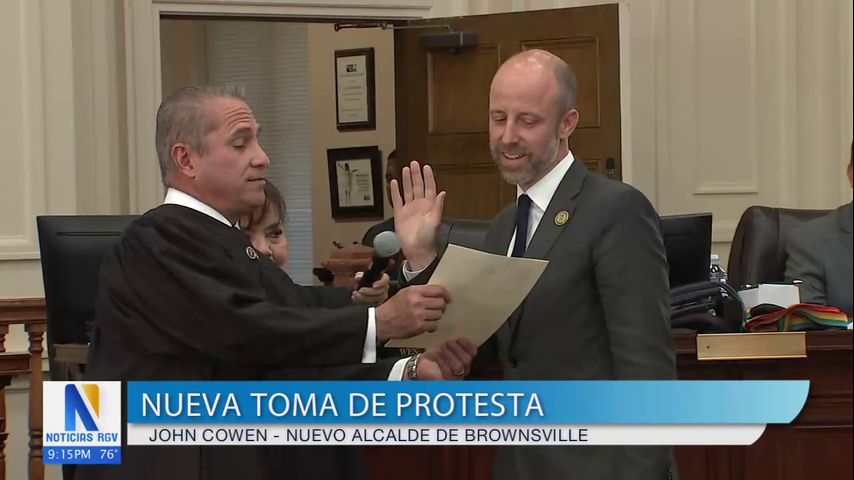 Nueva toma de protesta por el alcalde de la ciudad de Brownsville, John Cowen.