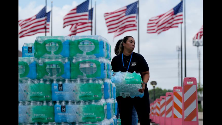 Frustrations mount in the Houston heat after Beryl moves on and leaves millions without power