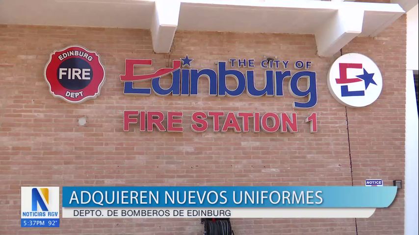 Bomberos de Edinburg reciben nuevos uniformes especializados para combatir incendios